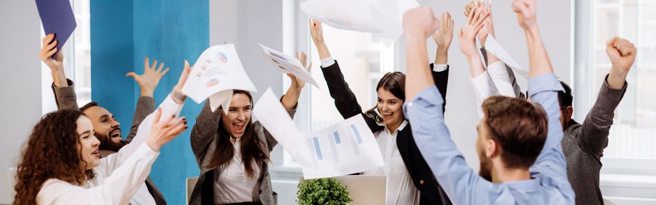 A Google Én Cégem (melyet Google My Business néven is ismerhetünk már) elsősorban a fizikai üzlethelyiséggel is rendelkező vállalkozások számára kínál ingyenes megjelenési lehetőséget a Google Maps-re vagyis a Google Térképre.